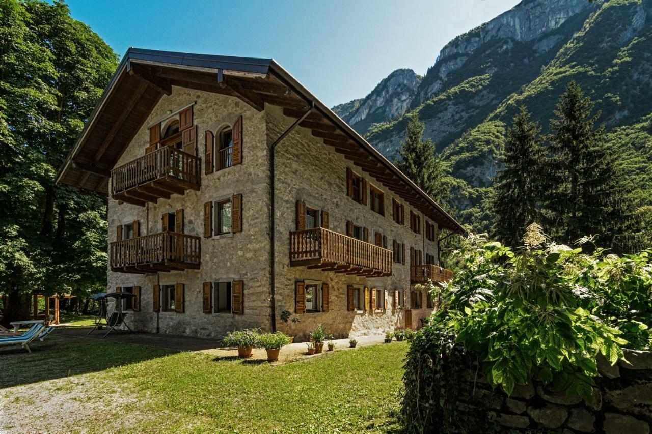 Villa Paradiso Parolari Tenno Exteriör bild